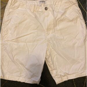 Men’s size 36 white Express shorts